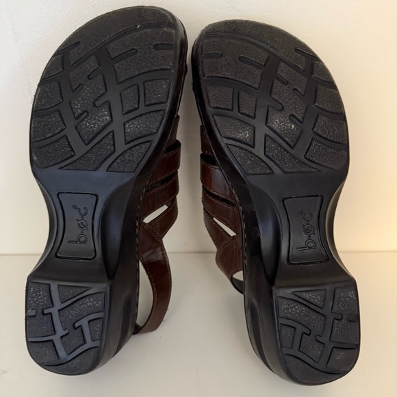 boc Women's Woven Mule Adjustable Strap Size 8 Brown Faux Leather with Buckle - Picture 10 of 13